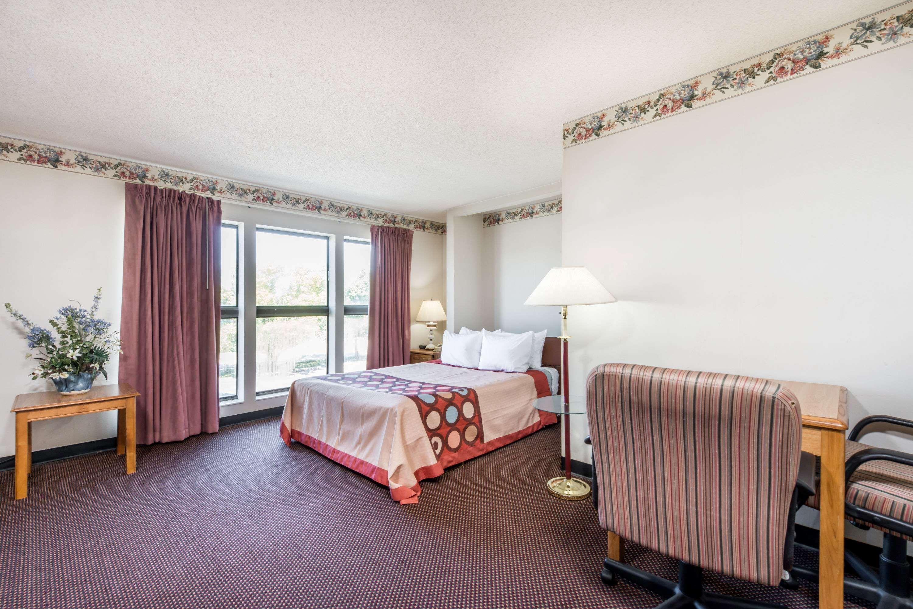 Super 8 By Wyndham Du Quoin Hotel Exterior photo