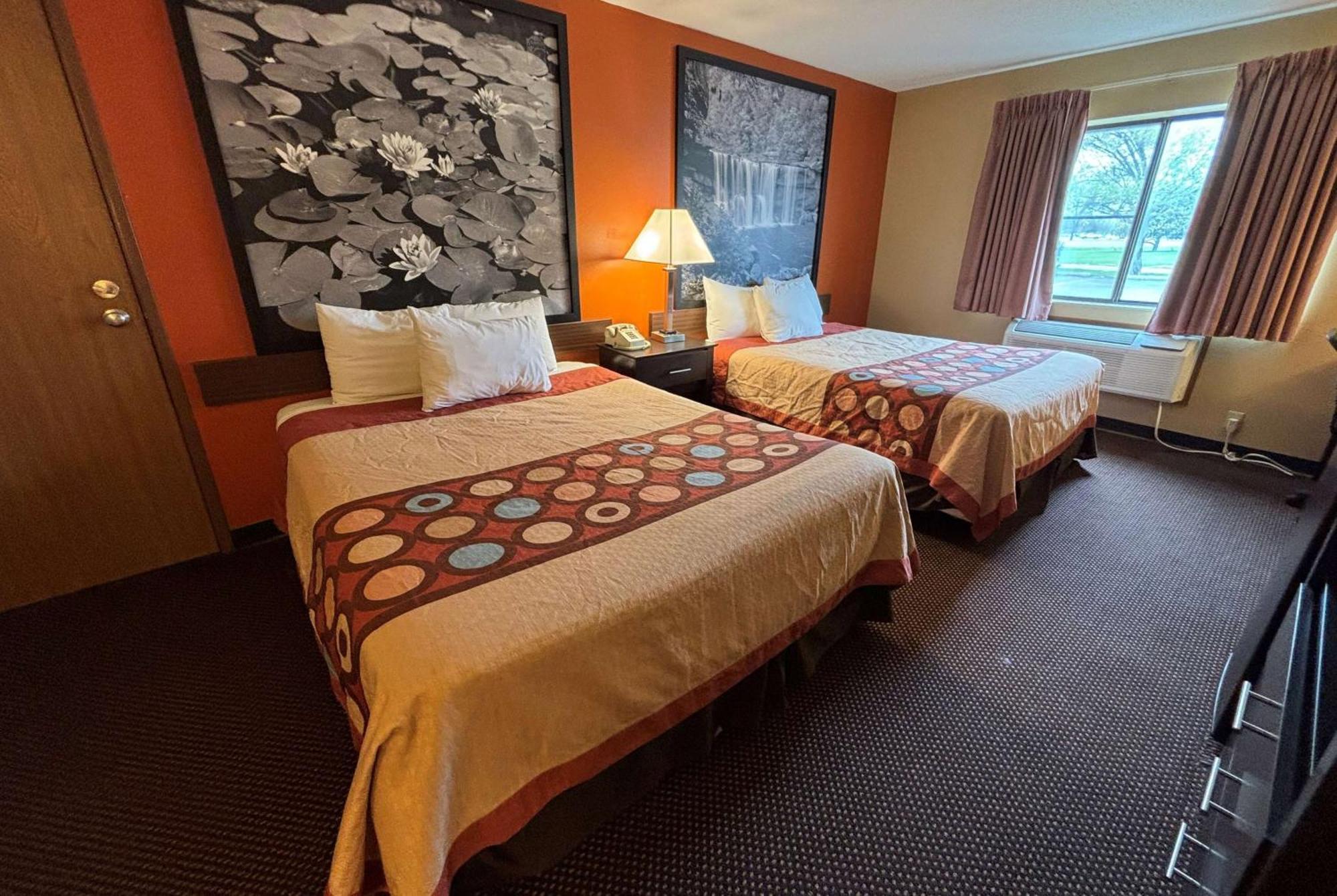 Super 8 By Wyndham Du Quoin Hotel Exterior photo